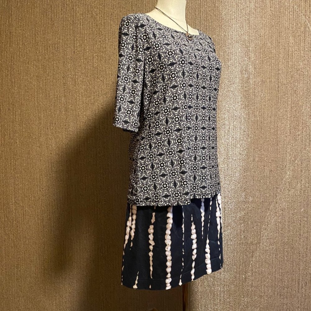Cable & Gauge Medallion Print Black & White Nylon Blouse